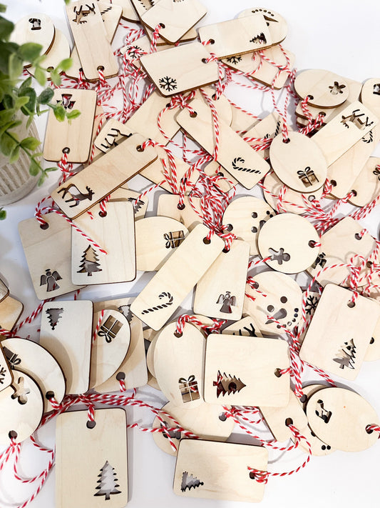 Bundle of 10 maple wood gift tags