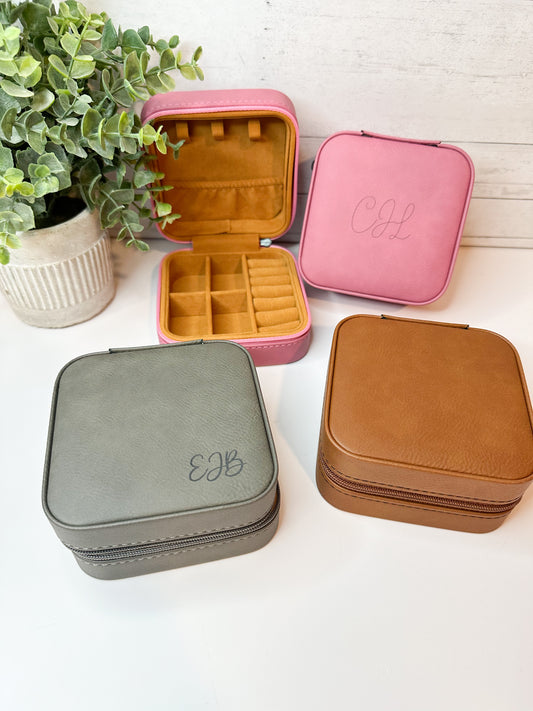 Personalized Travel Jewelry Box – Compact, Elegant, Yours